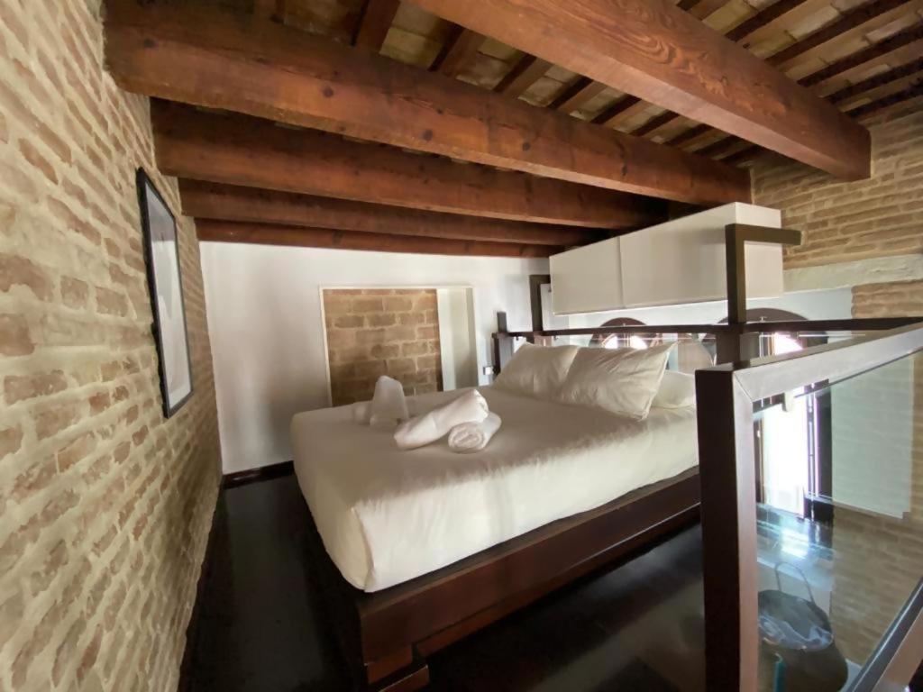 Appartement Hostfy Centro Puerta Osario à Séville Extérieur photo